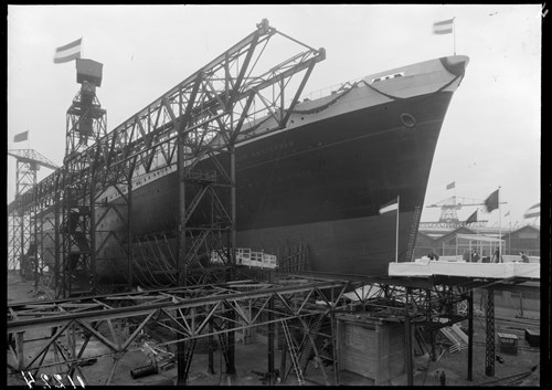 tewaterlating van ms Nieuw Amsterdam
